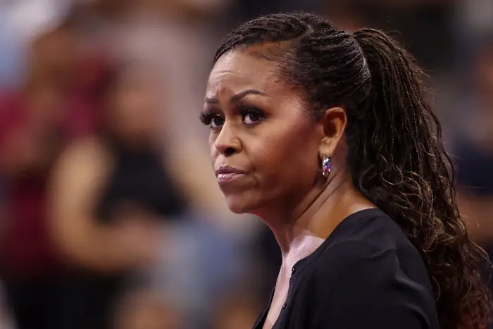 Side Eye: Meaning, Origin, Memes, and How It Became a Viral Internet Expression 7 Side Eye Meme
